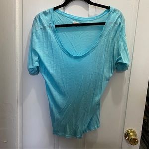 aerie • cold shoulder light blue tee